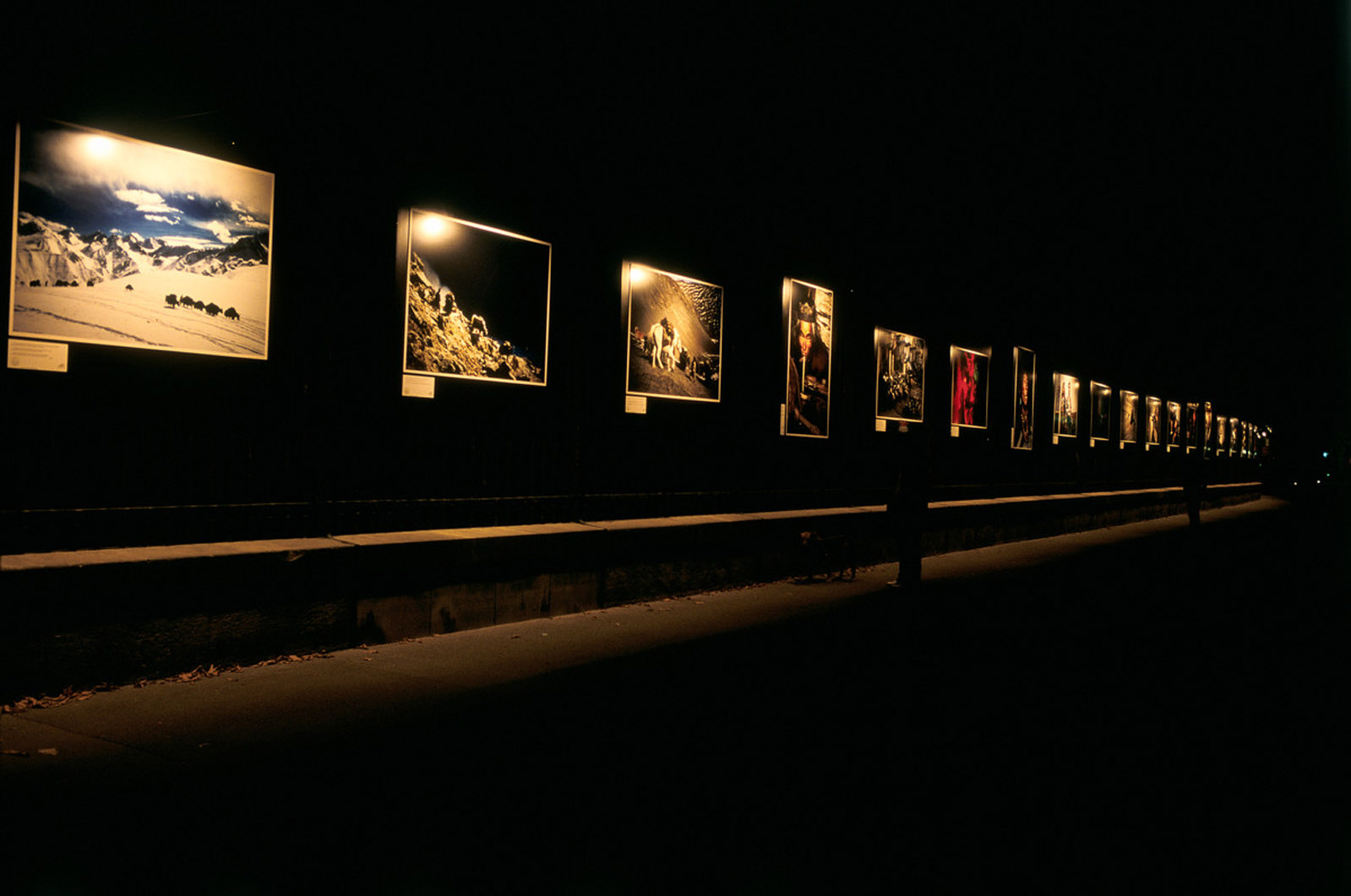 Eric Valli Exhibition Paris Himalaya